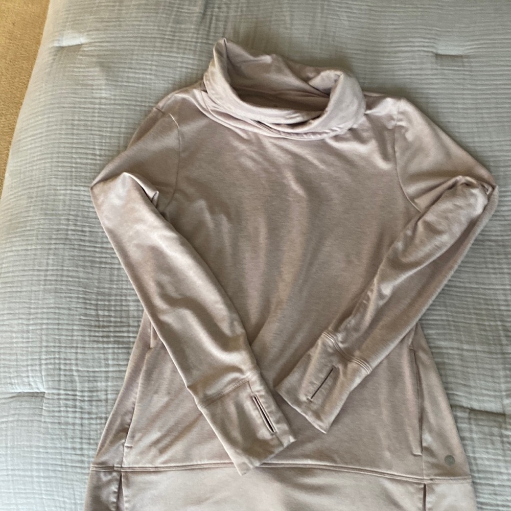 Yoga pull over
